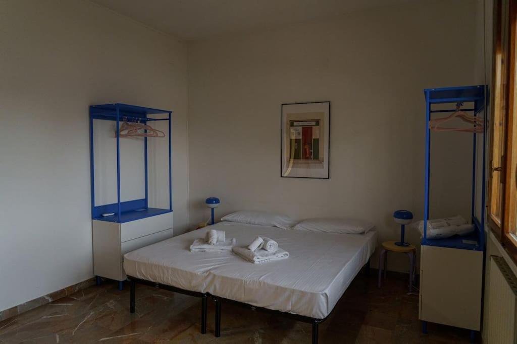 Fanciful 2-Br Outside Ztl Appartement Florence Buitenkant foto