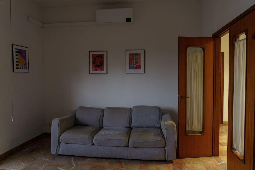 Fanciful 2-Br Outside Ztl Appartement Florence Buitenkant foto