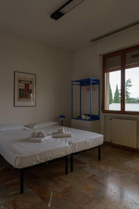 Fanciful 2-Br Outside Ztl Appartement Florence Buitenkant foto