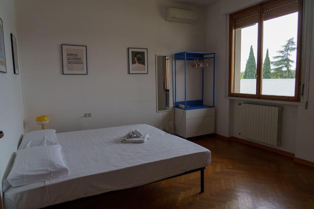 Fanciful 2-Br Outside Ztl Appartement Florence Buitenkant foto